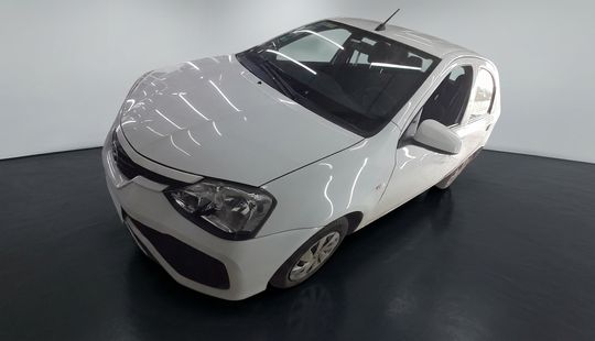 Toyota • Etios