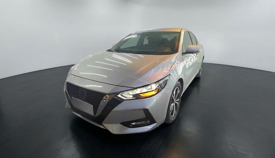 Nissan • Sentra