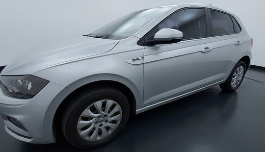 Volkswagen • Polo