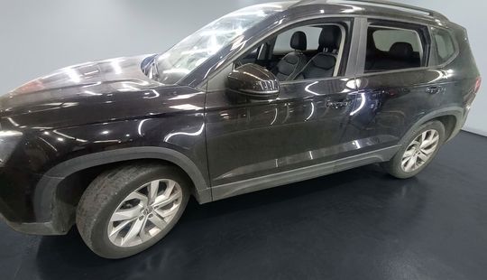 Volkswagen • Taos