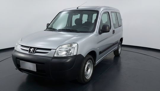 Peugeot • Partner