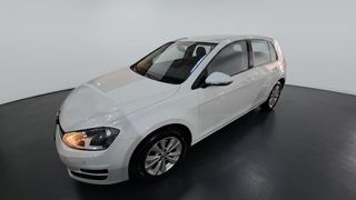 Volkswagen • Golf