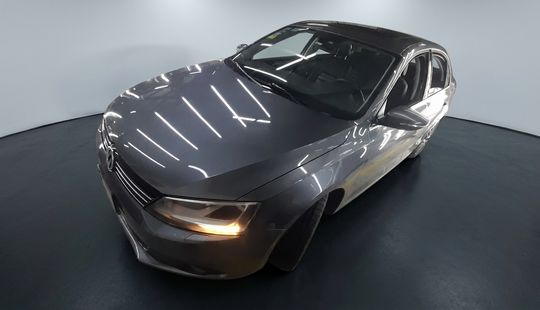 Volkswagen • Vento
