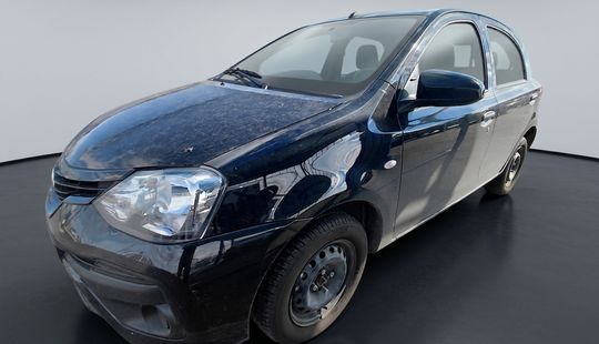 Toyota • Etios