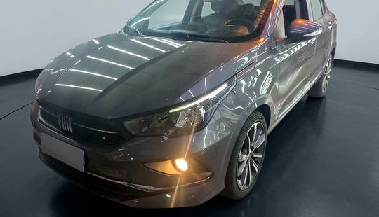 Fiat • Cronos