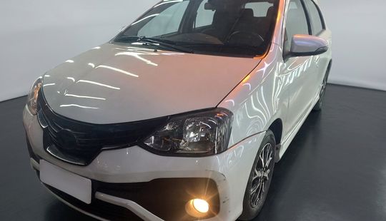 Toyota • Etios