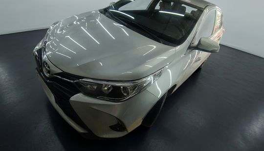 Toyota • Yaris