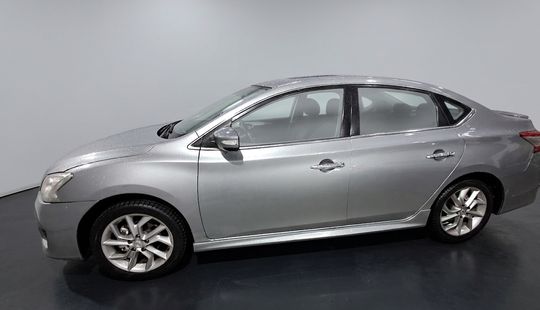 Nissan • Sentra