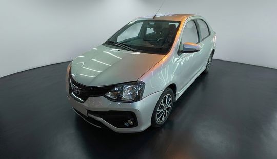 Toyota • Etios