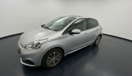 Peugeot • 208