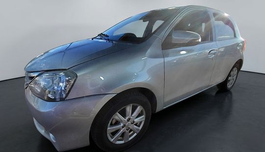 Toyota • Etios