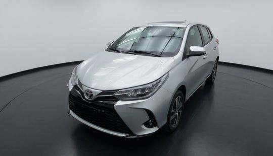 Toyota • Yaris