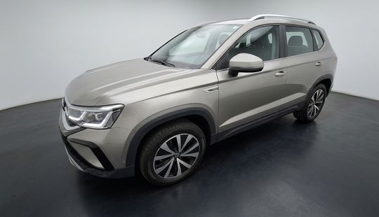 Volkswagen • Taos