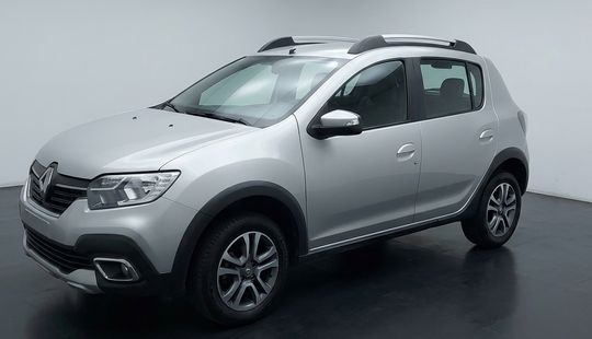 Renault • Sandero Stepway