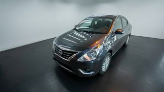 Nissan • Versa