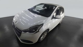 Peugeot • 208