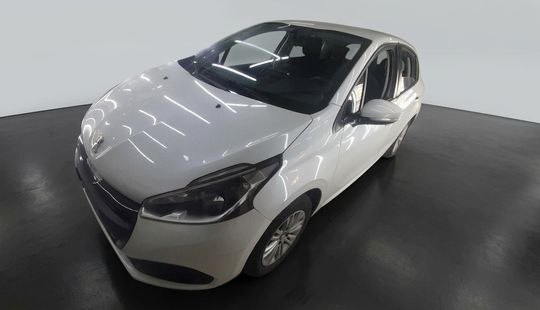 Peugeot • 208