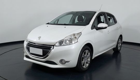 Peugeot • 208