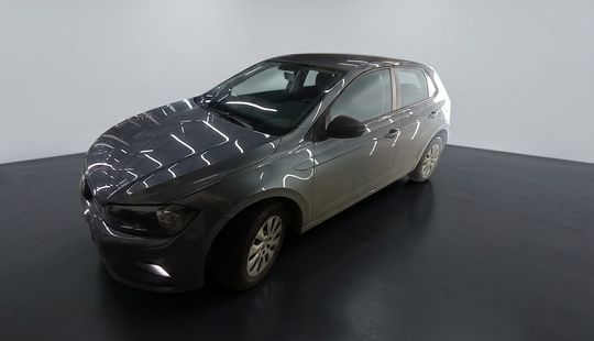 Volkswagen • Polo