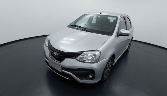 Toyota • Etios