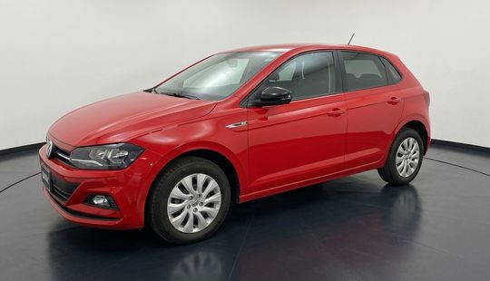 Volkswagen • Polo