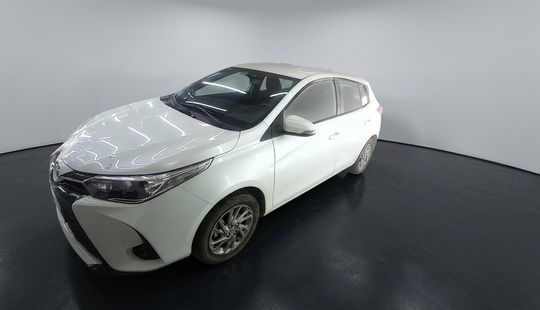 Toyota • Yaris