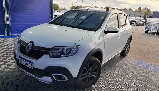 Renault • Sandero Stepway