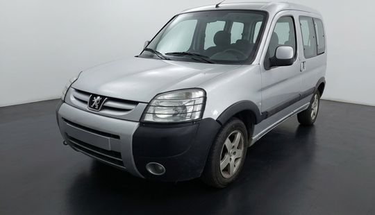 Peugeot • Partner