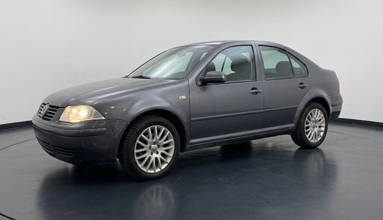 Volkswagen • Bora