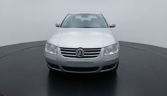Volkswagen • Bora
