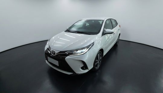 Toyota • Yaris