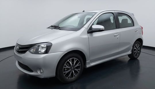 Toyota • Etios