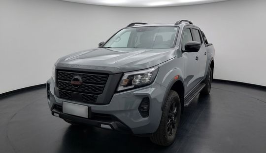 Nissan • Frontier
