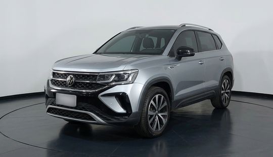 Volkswagen • Taos