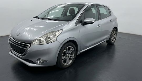 Peugeot • 208