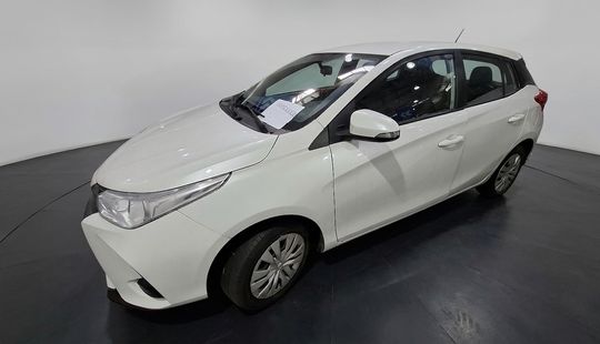 Toyota • Yaris