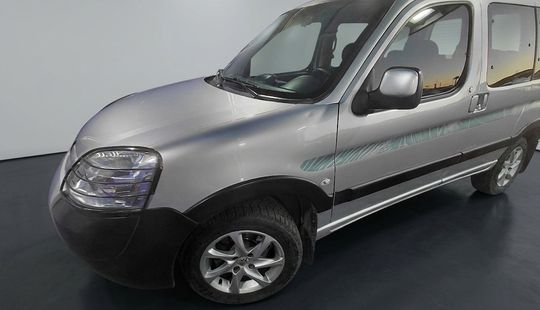 Peugeot • Partner