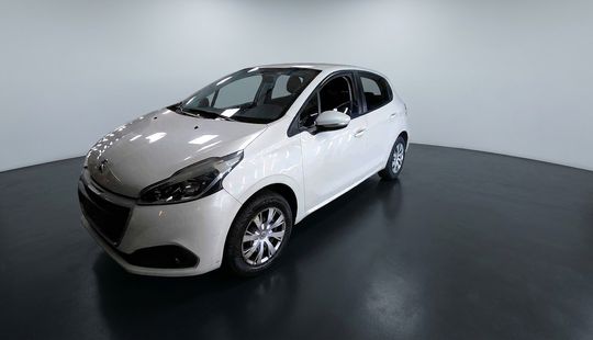 Peugeot • 208