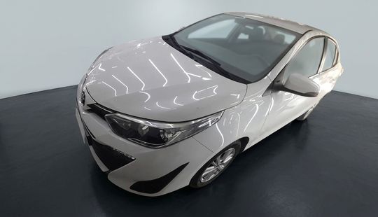 Toyota • Yaris