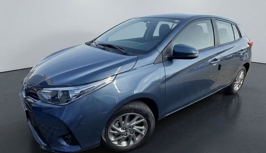 Toyota • Yaris