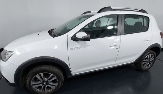 Renault • Sandero Stepway