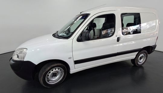 Peugeot • Partner