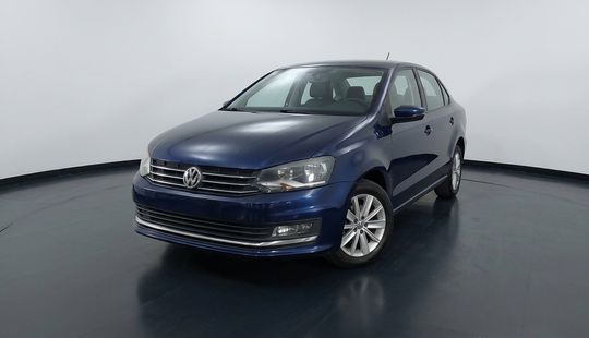 Volkswagen • Polo