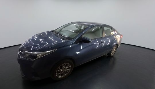 Toyota • Yaris