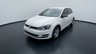 Volkswagen • Golf