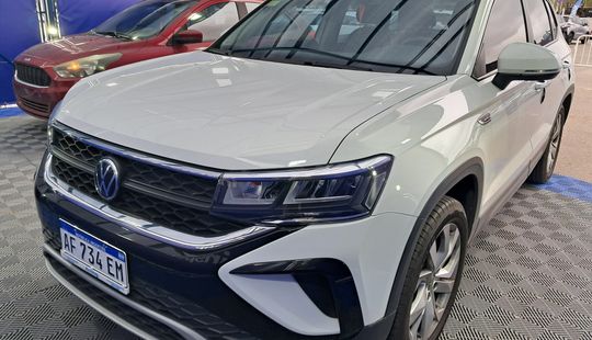 Volkswagen • Taos