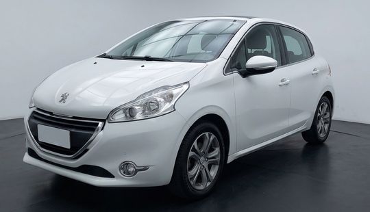 Peugeot • 208