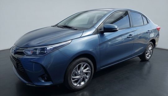 Toyota • Yaris