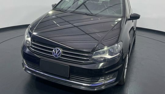 Volkswagen • Polo