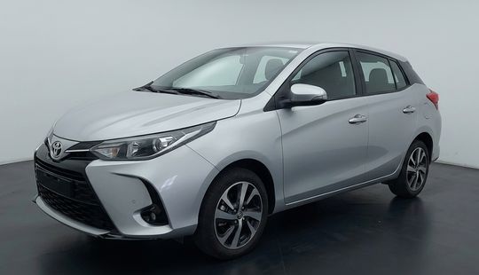 Toyota • Yaris